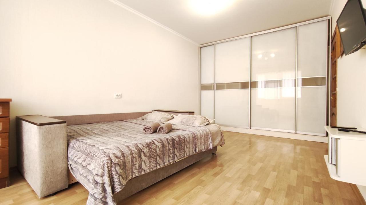 Олександрійський Бульвар 125 Cityrooms Bila Cerkva Esterno foto